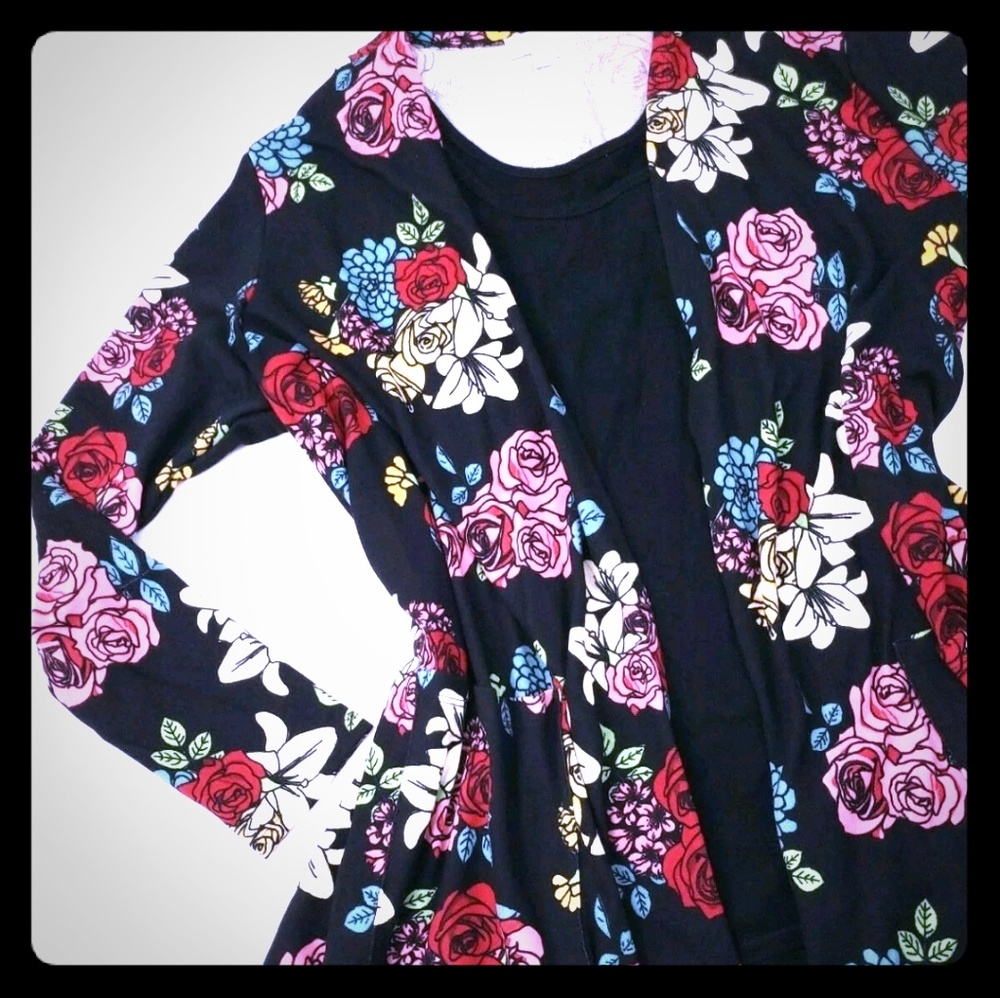LuLaRoe XL Floral Caroline. Hard to find!